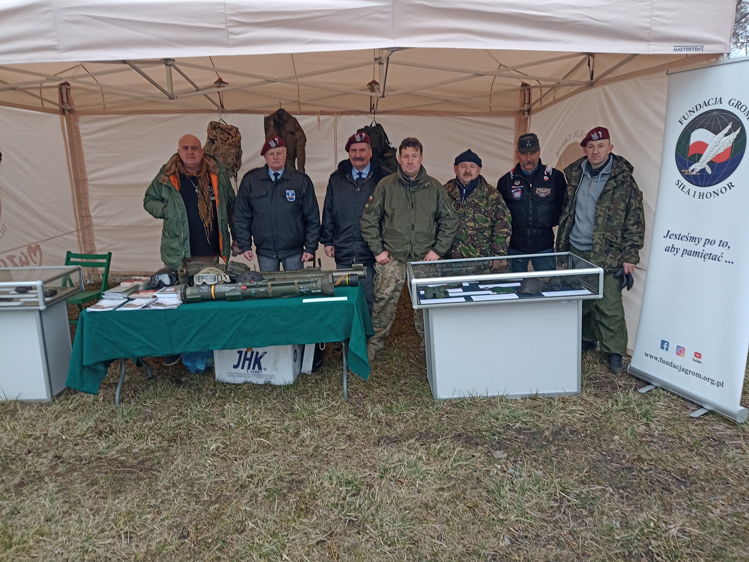 On March 5 this year in the village of Łosinno, in Wyszków district, GROM Foundation. Strength and Honor took part in the celebration of the 80th anniversary of the „Cichociemni” drop as part of the „Collar” air operation